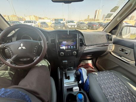 Jeddah, Vehicles, Cars & Trucks , SAR 31000,  Mitsubishi Pajero,  2016,  Automatic,  208000 KM,   3.8 V6  Low Mileage