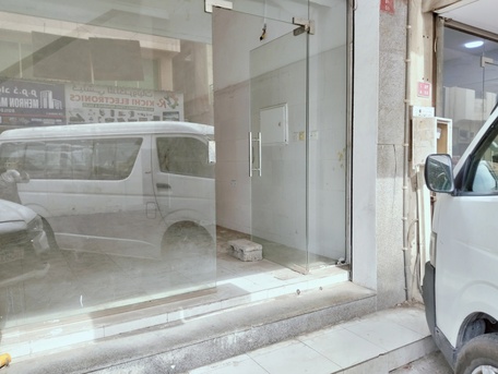 Manama, Shops, BHD 200,  Shop For Rent 1 Shutter With 1 Bath Shop Size 4/7 Miter Lant In -((( Manama)))