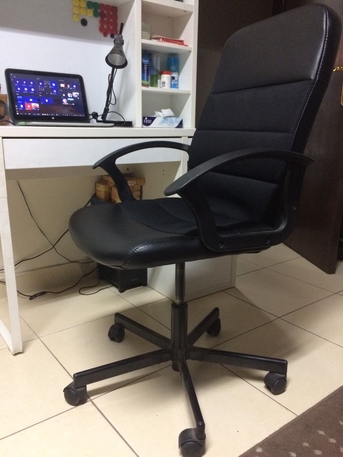 Al Malaz, Furniture, SAR 300,  Leather Office Chair From IKEA With Excellent Condition