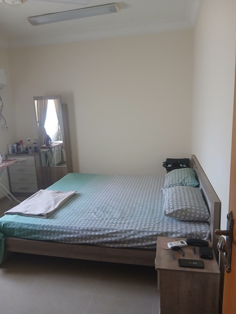 Khobar, Furniture, SAR 1400,  Hkmebox Super King Size Double Bed With Mattress And Dressing Table
