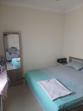 Khobar, Furniture, SAR 1400,  Hkmebox Super King Size Double Bed With Mattress And Dressing Table