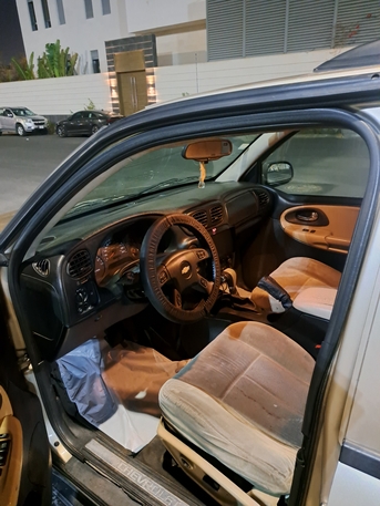 Jeddah, Vehicles, Cars & Trucks , SAR 12000,  Chevrolet Trailblazer,  2005,  Automatic,  350000 KM,   LT  Golden Colour