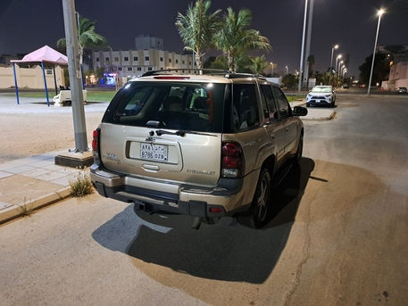 Jeddah, Vehicles, Cars & Trucks , SAR 12000,  Chevrolet Trailblazer,  2005,  Automatic,  350000 KM,   LT  Golden Colour