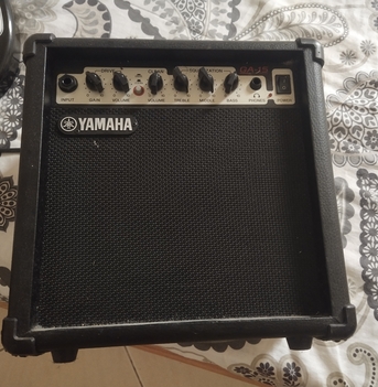 Janabiya, Musical Instruments, BHD 25,  Yamaha Electric Guitar Amplifier