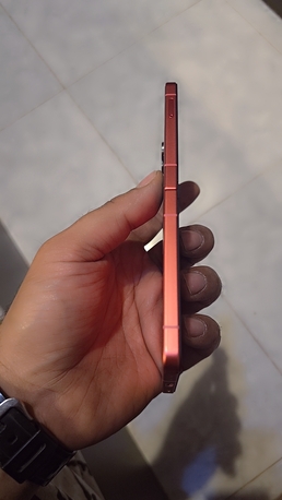 Riyadh, Mobile Phones, SAR 2900,  Samsung Z Flip 7 12GB/256GB (Red) And Samsung A06 5G