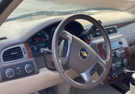 Riyadh, Vehicles, Cars & Trucks , SAR 29000,  Chevrolet Suburban LT,  2011,  Automatic,  450000 KM,  Chevrolet Suburban  LT 4x4