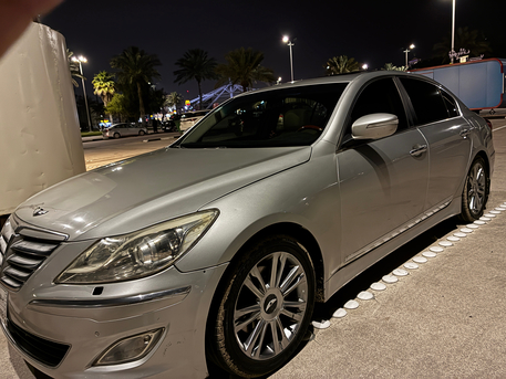 Dammam, Vehicles, Cars & Trucks , SAR 32000,  Hyundai Genesis,  2013,  Automatic,  305000 KM,