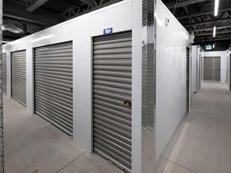 Toronto, Logistics, Bluebird Self Storage