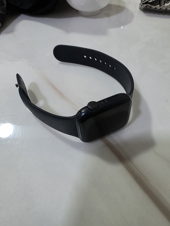 Riyadh, Watches, SAR 750,  Apple Watch 8