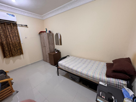 Olaya, Housing Exchanges, SAR 1400/month,  3 BR,  1 Room Available Near MOI Metro Station, Olaya 1400 SAR Per Month