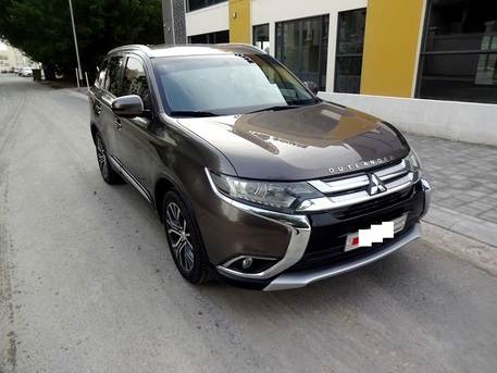 Umm Al Hassam, Vehicles, Cars & Trucks , BHD 4100,  Mitsubishi Outlander,  2016,  Automatic,  117000 KM,  7 Seater # Well Maintained SUV