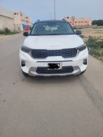 Jubail, Vehicle Lease Transfer, SAR 1000,  Al Rajhi Bank Leased Transfer KIA SONET EX Full, Only 32,000 Kms, Fully Automatic, SUV. Wh
