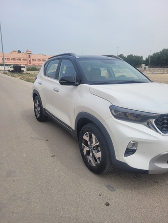 Jubail, Vehicle Lease Transfer, SAR 1000,  Al Rajhi Bank Leased Transfer KIA SONET EX Full, Only 32,000 Kms, Fully Automatic, SUV. Wh