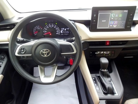 Zinj, Vehicles, Cars & Trucks , BHD 111,  Toyota Yaris,  2024,  Automatic,  36000 KM,  Different Colours, Low Millage, First Owner - Under Warranty, - CLEARANCE SALE