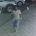 SAR 1,  Beware Of Phone Thief ARABS