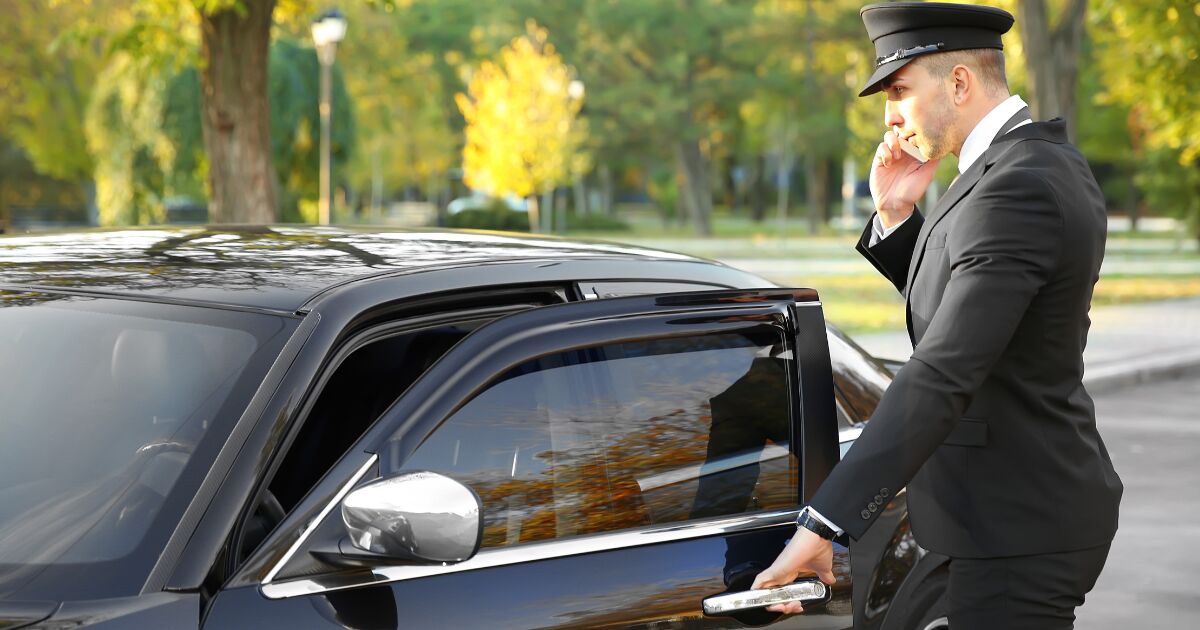 Geneva, Travel, Limousine Hire Switzerland &ndash; Premium Chauffeur & Airport Transfer Service