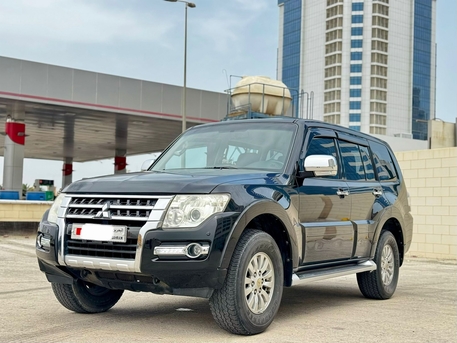 Manama, Vehicles, Cars & Trucks , BHD 4200,  Mitsubishi Pajero,  2015,  Automatic,  130000 KM,  4x4 Call : 33662799