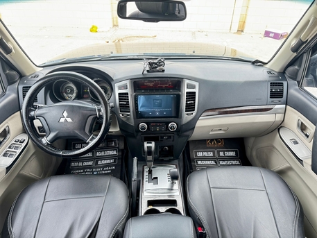 Manama, Vehicles, Cars & Trucks , BHD 4200,  Mitsubishi Pajero,  2015,  Automatic,  130000 KM,  4x4 Call : 33662799