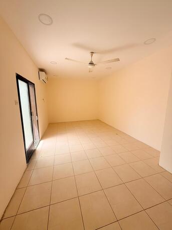 Manama, Apartments, Flats, Houses & Villas, BHD 160/month,  1 BR,  Save On Electricity: 1BHK In Al-Qafoul With New Inverter AC EWA Included