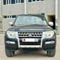 BHD 4200,  Mitsubishi Pajero,  2015,  Automatic,  130000 KM,  7 SEATER SUV