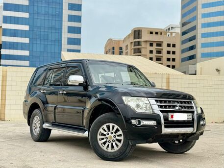 Zinj, Vehicles, Cars & Trucks , BHD 4200,  Mitsubishi Pajero,  2015,  Automatic,  130000 KM,  7 SEATER SUV