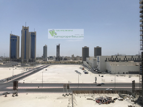 Manama, Apartments, Flats, Houses & Villas, BHD 380/month,  Furnished,  1 BR,  One-Bedroom Flat For Rent In Seef, Bahrain - Close To The Highway - Call 39044943