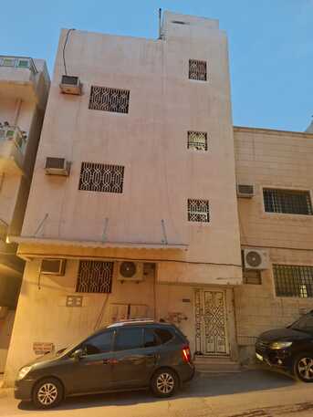 Riyadh, Bedspace Wanted, SAR 750/month,  Furnished,  SAR 750/month, 1 Big Room Neat & Clean Available For Bachelor In A Family Flat (1st Floor)