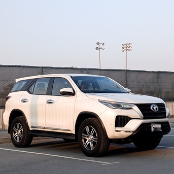 Zinj, Vehicles, Cars & Trucks , BHD 10600,  Toyota Fortuner,  2022,  Automatic,  99500 KM,    | 2.4L | Agency Maintained | Insurance March 2027