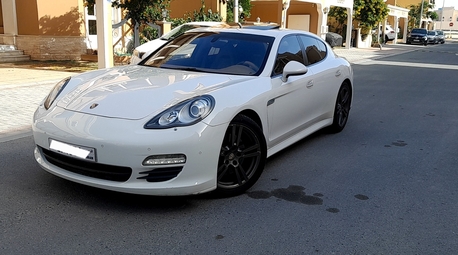 Manama, Vehicles, Cars & Trucks , BHD 4200,  Porsche Panamera,  2012,  Automatic,  142000 KM,