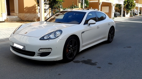 Manama, Vehicles, Cars & Trucks , BHD 4200,  Porsche Panamera,  2012,  Automatic,  142000 KM,