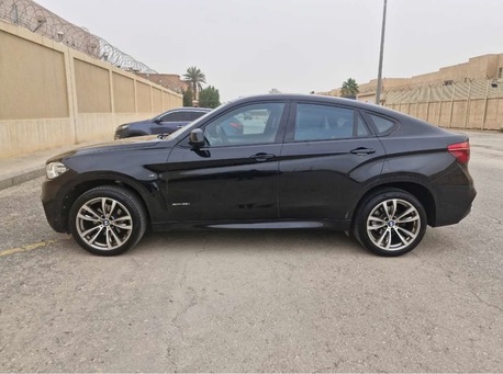 Riyadh, Vehicles, Cars & Trucks , SAR 85000,  Bmw X6 M,  2017,  Automatic,  222000 KM,