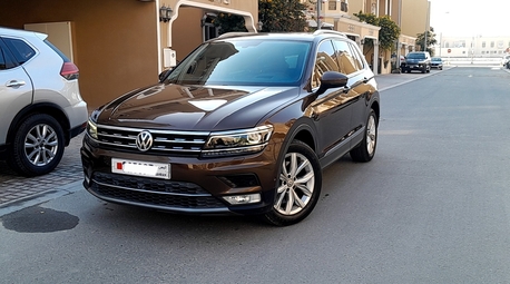 Manama, Vehicles, Cars & Trucks , BHD 3900,  Volkswagen Tiguan,  2017,  Automatic,  200 KM,
