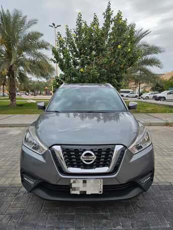 Dammam, Vehicles, Cars & Trucks , SAR 37000,  Nissan Kicks,  2017,  Automatic,  91080 KM,    (Full Option) | Family Used | Excellent Condition