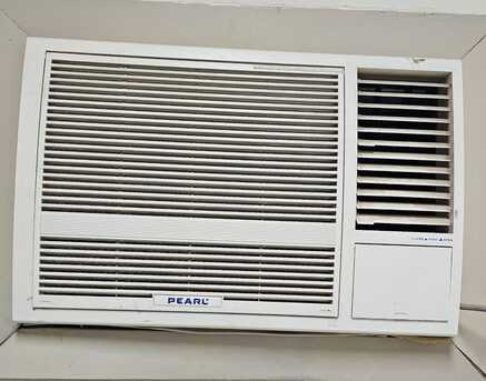 Muharraq, Air Conditioners, BHD 90,  2 Ton Pearl Split AC, Peral, Toshiba Window AC For Sale