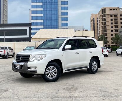 Zinj, Vehicles, Cars & Trucks , BHD 7800,  TOYOTA LANDCRUISER,  2009,  Automatic,  320000 KM,   GXR -SINGLE OWNER