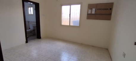 Manama, Apartments, Flats, Houses & Villas, BHD 160/year,  2 BR,  Um Al Hassam:- Groundfloor 2Bhk Unfurnished Flat On Rent..