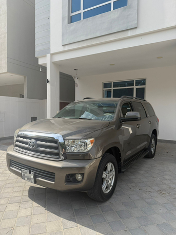 Manama, Vehicles, Cars & Trucks , BHD 5750,  Toyota Sequoia,  2012,  Automatic,  134000 KM,