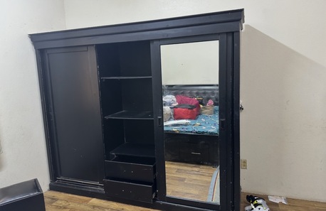 Mumbai, Household Items, SR 300,  Well Condition Wardrobe
