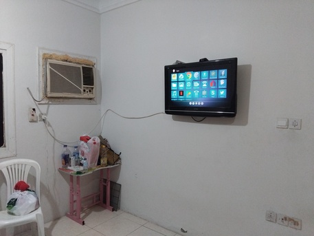 Al Faisaliyah, Rooms for Rent, SAR 1200/month,  Furnished,  I Have 1 Furnished Bedroom With Double Bed And 3 Door Wardrobe Along With Led.