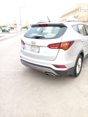 Al Shifa, Vehicles, Cars & Trucks , SAR 36000,  Hyundai Santa Fe,  2017,  Automatic,  377405 KM,