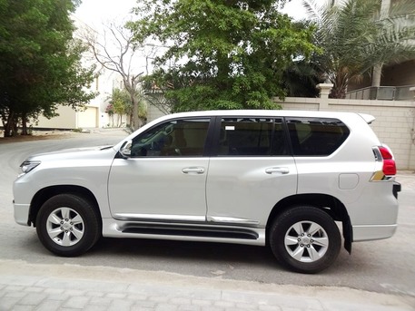 Zinj, Vehicles, Cars & Trucks , BHD 11,  Toyota Prado,  2022,  Automatic,  41000 KM,  TXL, 4 Cylinder, First Owner, Agency Maintained - Full Ins., Very URGENT Sale