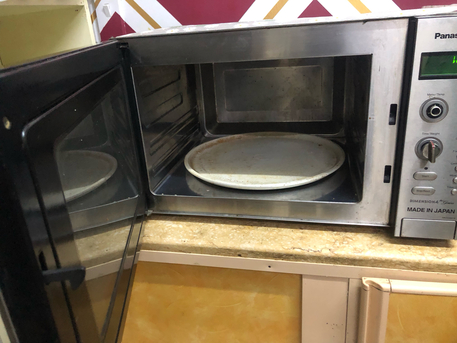 Dammam, Household Items, SAR 300,  Microwave For Sale