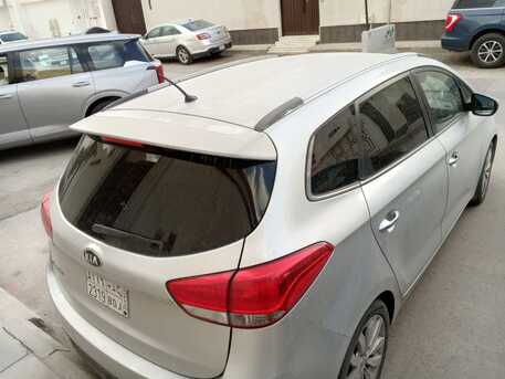 Umm Al Hamam, Vehicles, Cars & Trucks , SAR 30000,  Kia Carens,  2014,  Automatic,  261000 KM,    Full Option - Mileage (261k Km) Excellent Condition