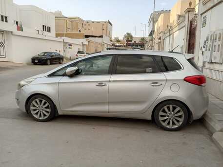 Umm Al Hamam, Vehicles, Cars & Trucks , SAR 30000,  Kia Carens,  2014,  Automatic,  261000 KM,    Full Option - Mileage (261k Km) Excellent Condition