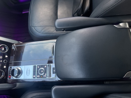 Riyadh, Vehicles, Cars & Trucks , SAR 180000,  Range Rover Vogue,  2019,  Automatic,  83000 KM,  Excellent Condition