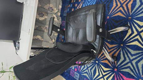 Jeddah, Furniture, SAR 150,  Office Chair Revolving Up And Down
