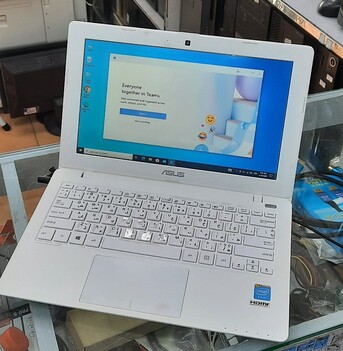 Manama, Tablet Computers, BHD 33,  ASUS Laptop Good Working Condition Good For Online Classes Teams,Zoom Install