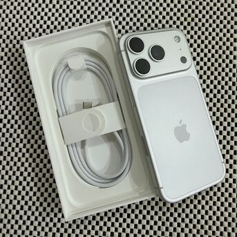 Muharraq, Mobile Phones, BHD 440,  Iphone 17 Pro 256 Silver