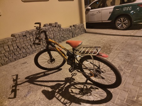 East Riffa, Heavy Equipment, BHD 25,  Exercise Cycle, Normal Cycle 28 Inch ,chapati Maker, Shock Proof Case