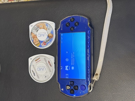 Tubli, Video Games, BHD 44,  Sony PSP-1000 Navy Black With Accessories!